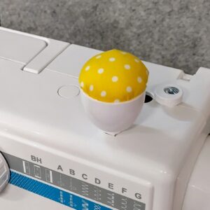 Neulatyyny (Keltainen Valkoiset pallot) 202256038