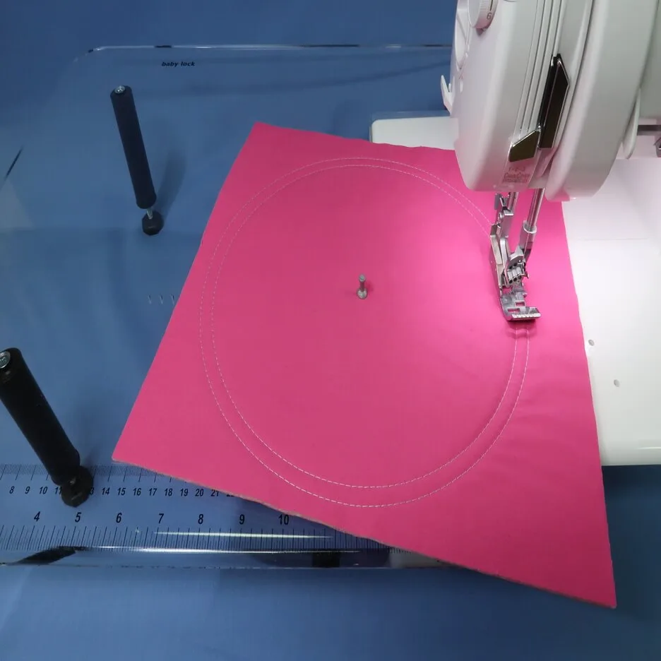 CT-5s ympyrän ompelu